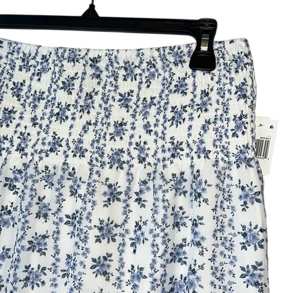 AQUA Ladies Retro Smocked Ruffle Mini Skirt, White w/ Blue Floral Print, NWT! - Picture 3 of 3